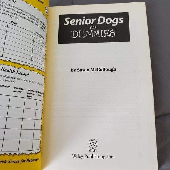 "Senior Dogs for Dummies" by Susan McCullough - LIKE NEW - Picture 3 of 3